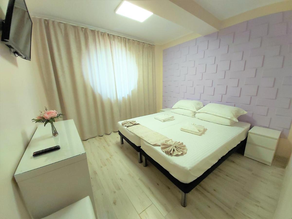 Camere De Inchiriat Baltenii De Sus Exterior photo